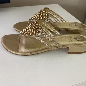 New Adrianna Papell Gold Sandal Flip Flop